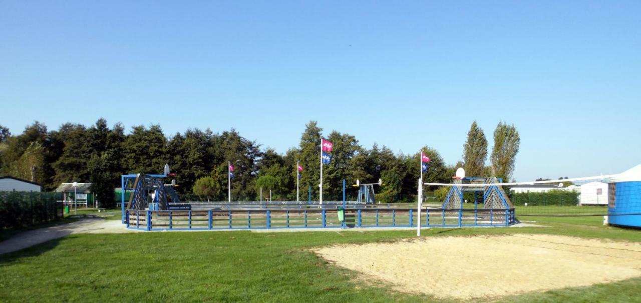 Camping Les Charmettes- Les Mathes Ngoại thất bức ảnh